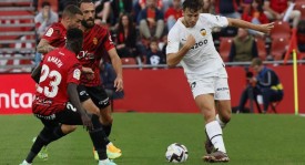 利物浦VS埃弗顿：英超德比大战激情上演